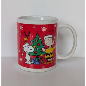 Cute! Peanuts Christmas Mug 10 oz - Snoopy & Charlie Brown - Galerie